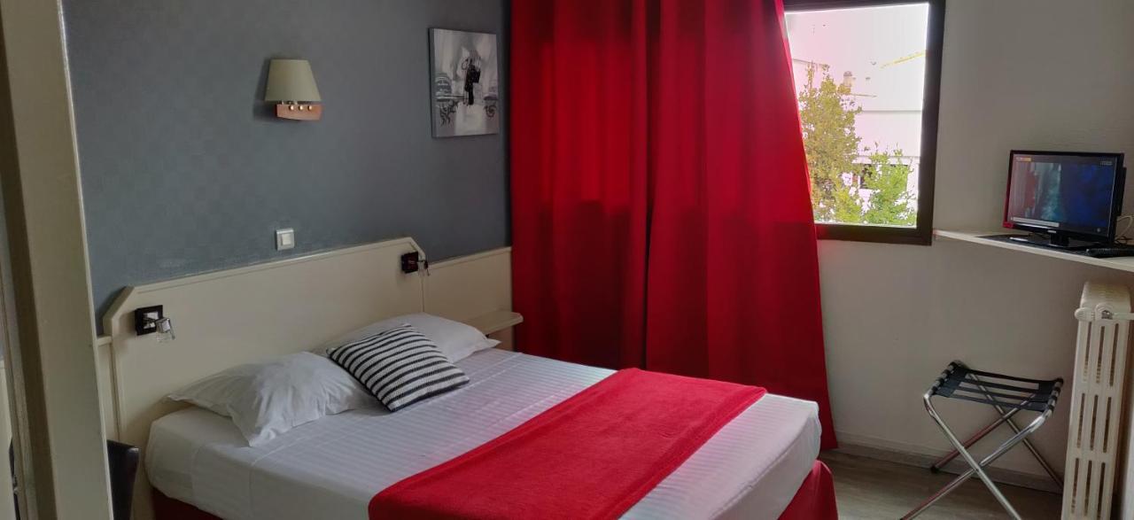 Hotel Logis Les Bleuets Royan